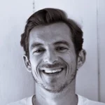 آریایی_testimonial_avatar